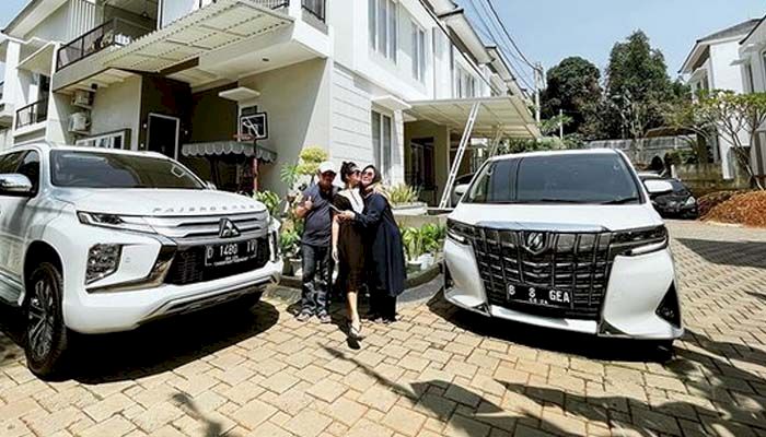 Tulis Status Ini WAGs Eks Persib Terbukti Bisa Punya Rumah, Mobil Mewah dan Body Aduhay